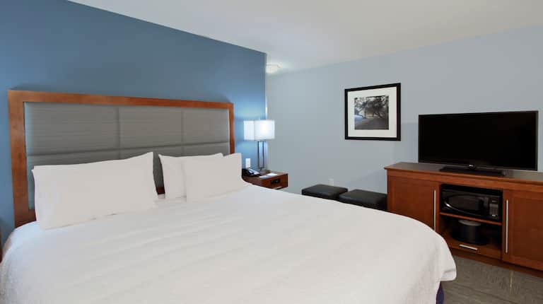 Elegant hotel room interior at Hampton Inn Richland